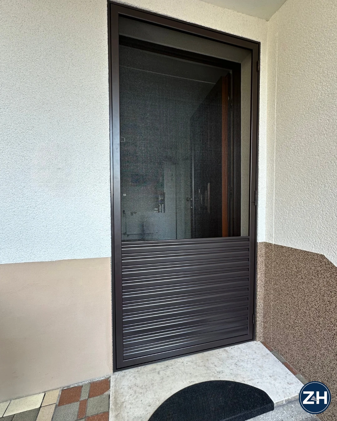 montaz otvirave site proti hmyzu na balkon praha 1